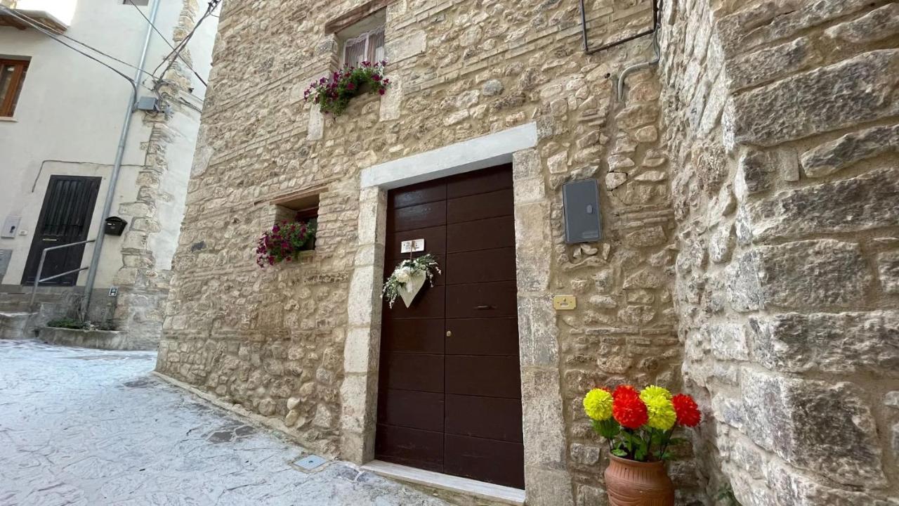 Casa Vacanze Margiu Pater Domus Goriano Sicoli Exterior foto